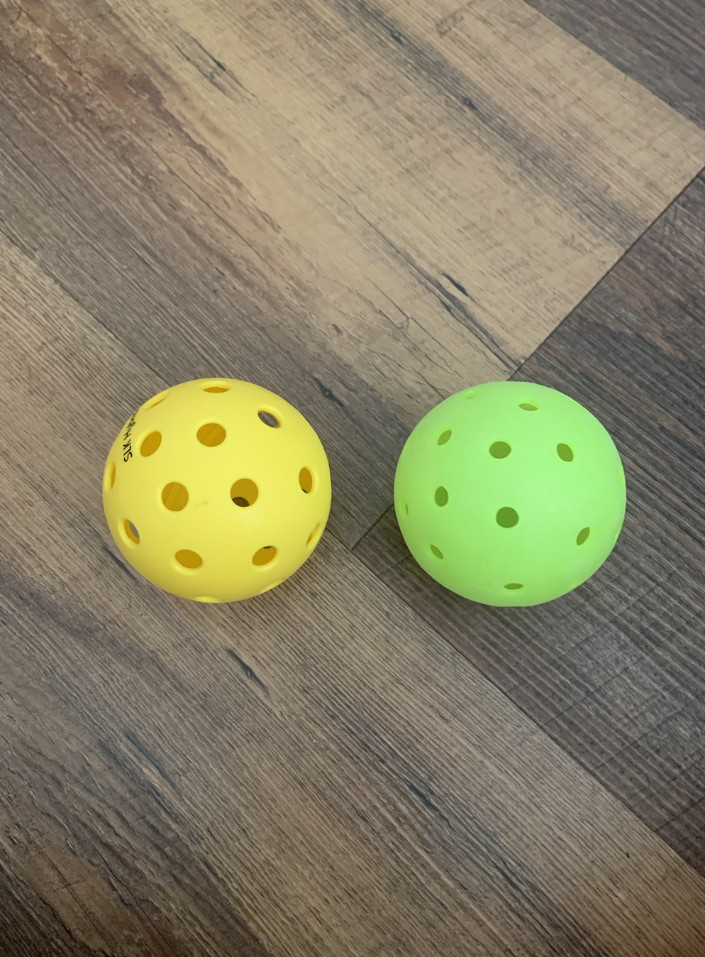 3 Best Outdoor Pickleball Balls in 2024 (Budget and Overall)