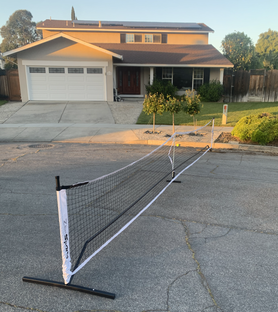 Worst pickleball portable net's sides do not stay up