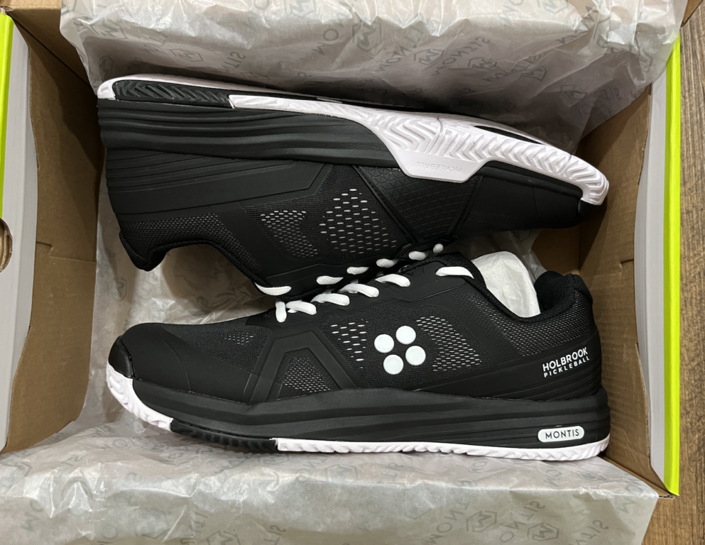 Picture shows the pickleball shoes in the box.