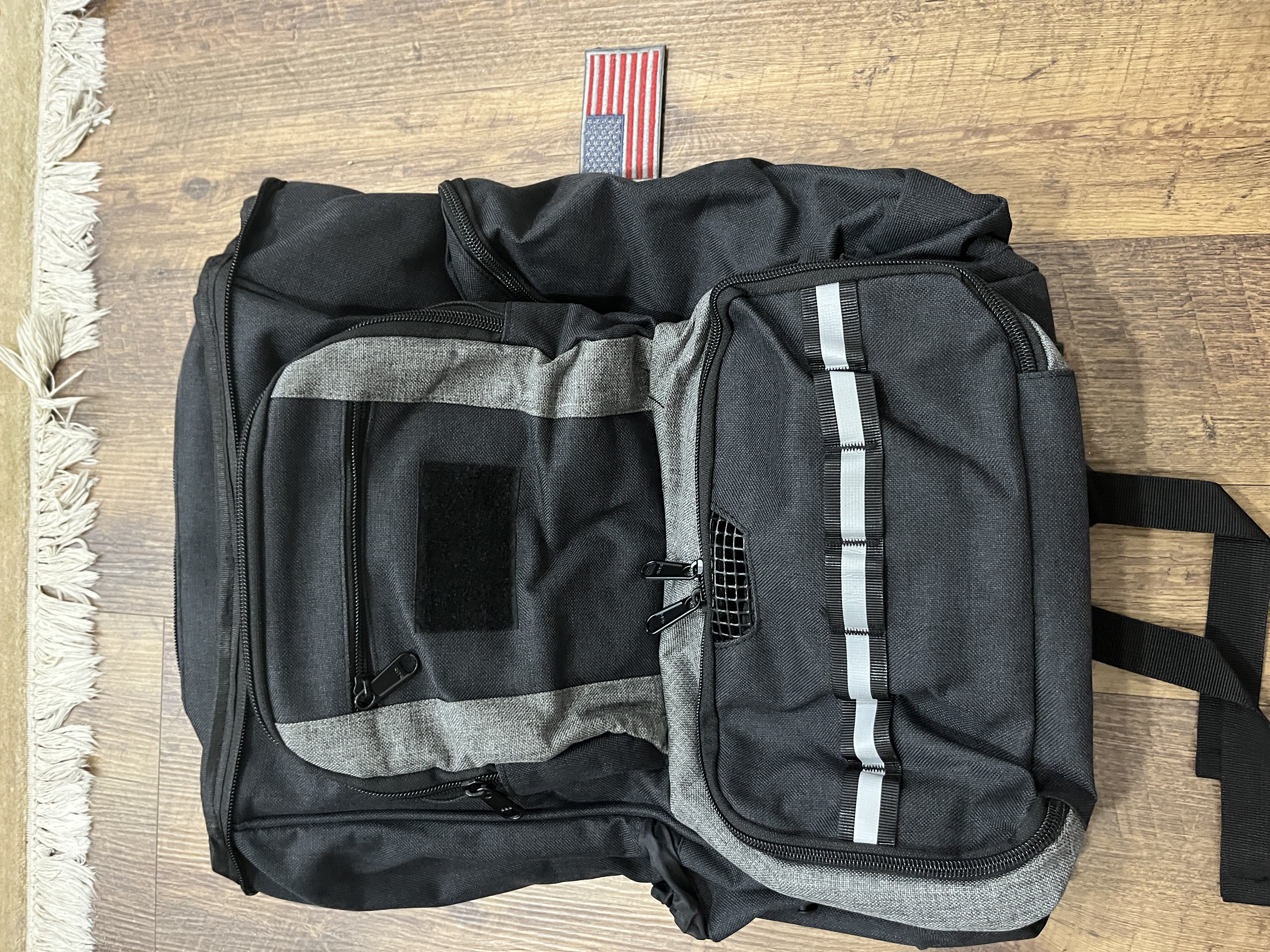 Picture of the Hamboly pickleball bag and the shoe compartment