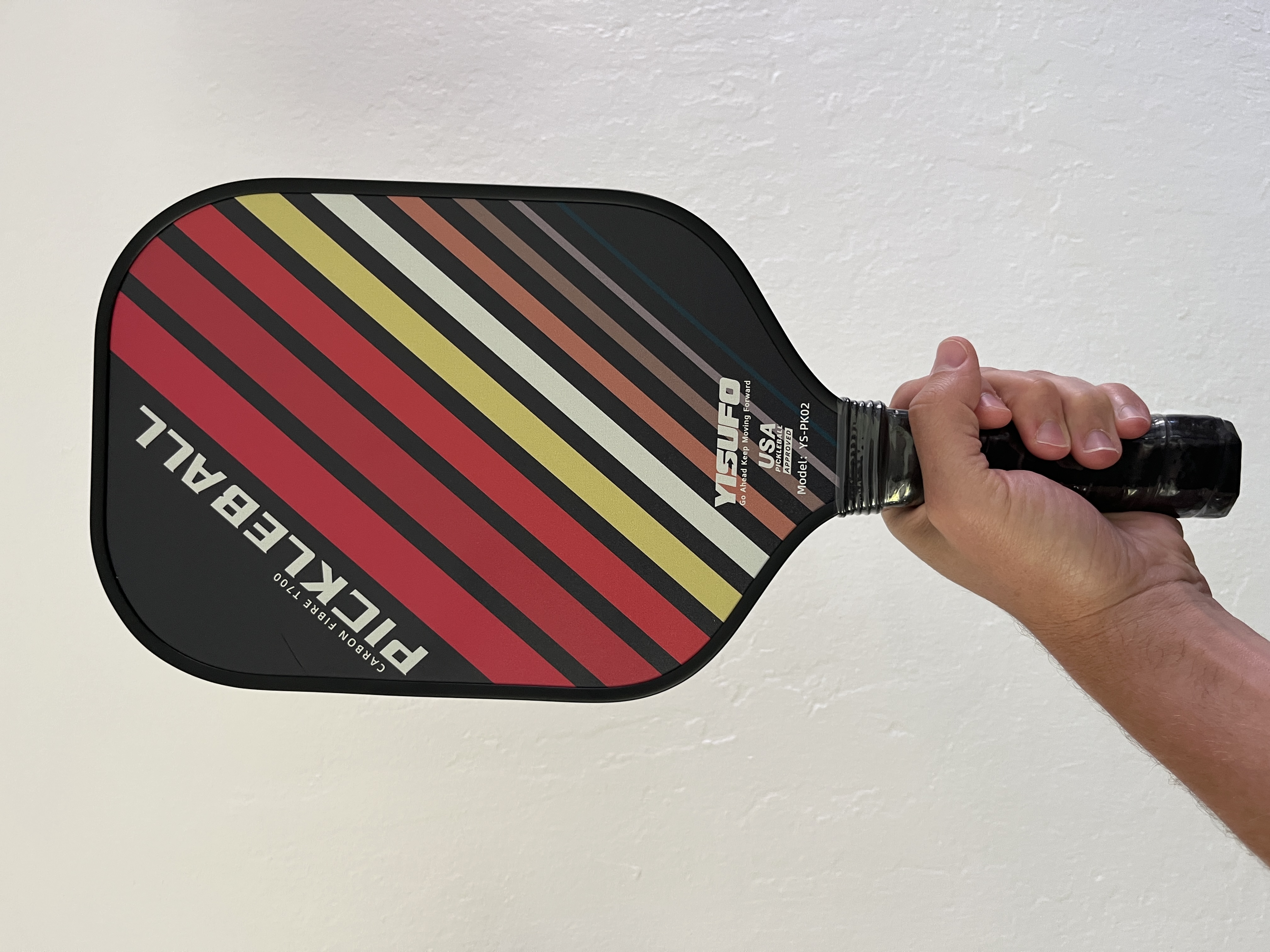 Picture of the front of the cheapest carbon fiber pickleball paddle.