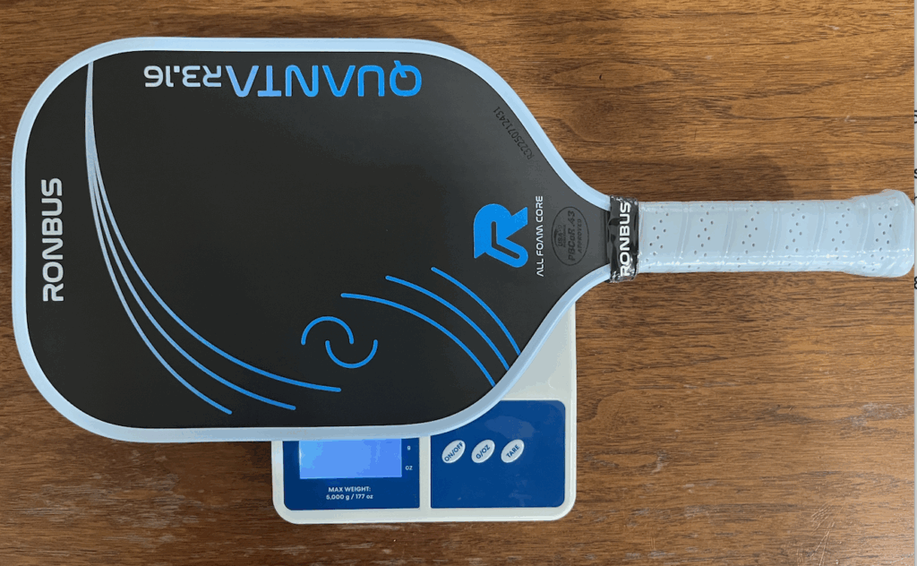 Picture of the Ronbus Quanta paddle's weight.