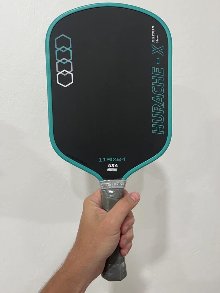 Picture of the Vapor Hurache-X pickleball paddle.