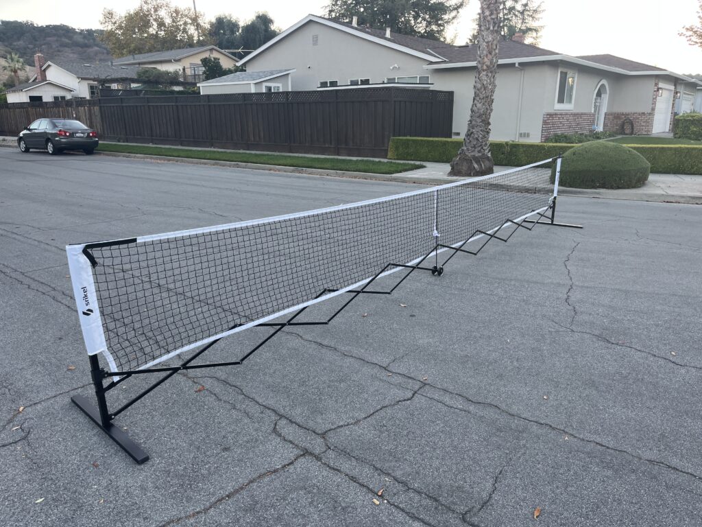 Picture of the 2026 Srikel pickleball set with net.