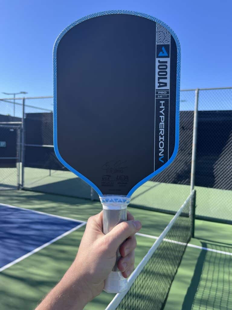Picture of the Joola Pro V Hyperion pickleball paddle.